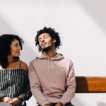 会話が疲れる?恋愛で女性とリラックスして話す方法